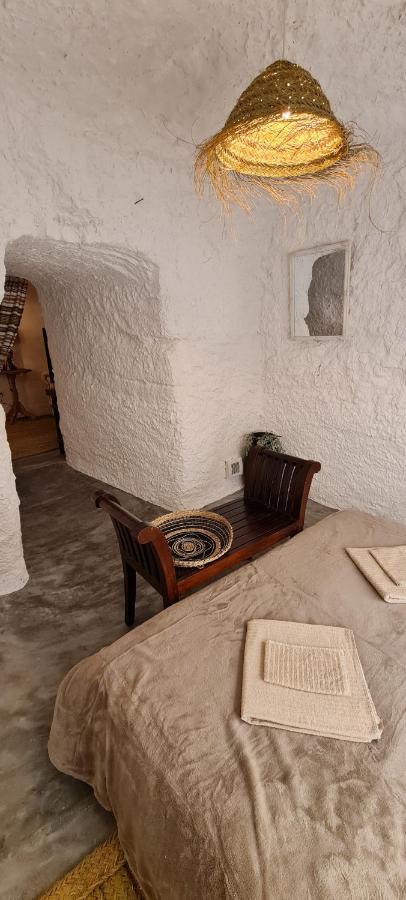 Cuevas Los Coloraos - El Bandido Villanueva de las Torres Bagian luar foto